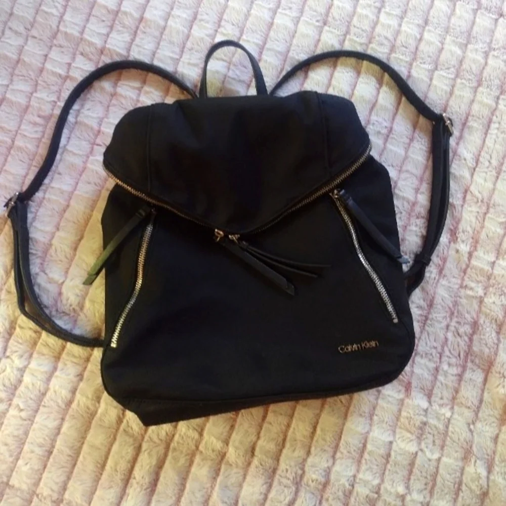 Calvin Klein Mini Backpack EUC - Picture 2 of 16